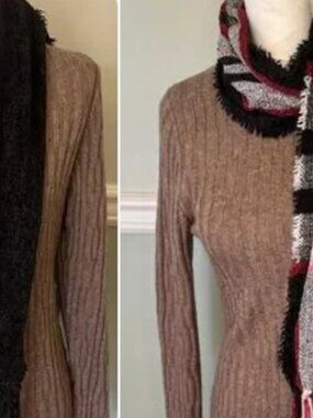 **Winter Clearance** Bundle of 2 scarfs and 1 set of gloves